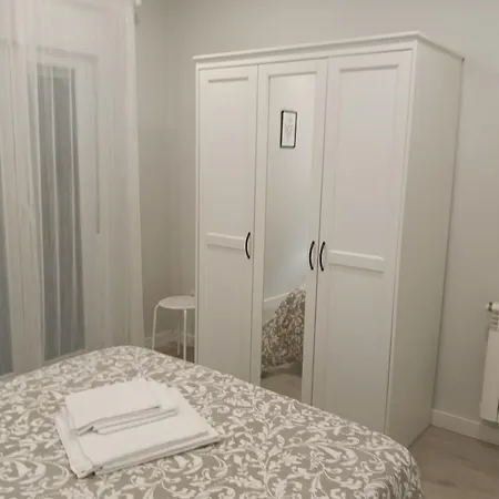 Apartment Piso Benito Ourense