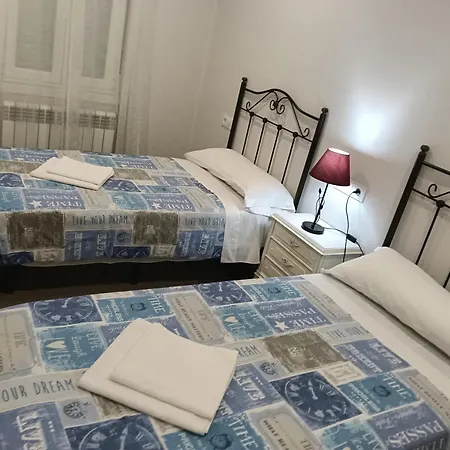 Apartment Piso Benito Ourense